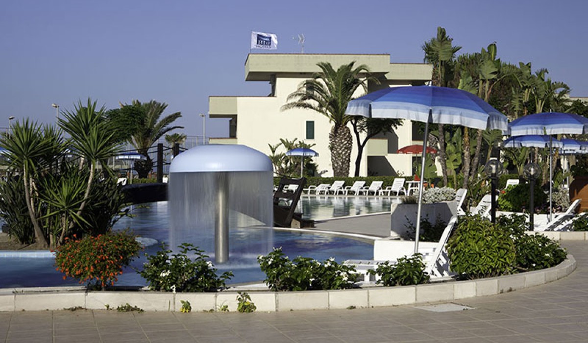 Hotel Village Paradise