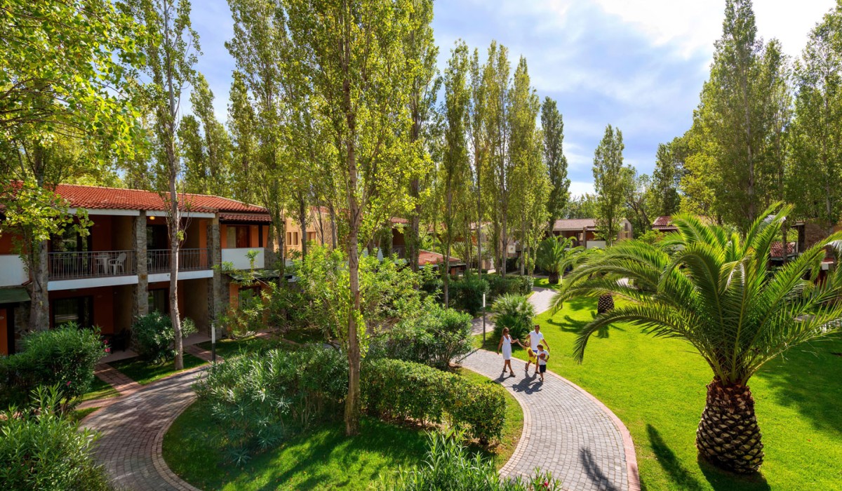 Calaserena Village