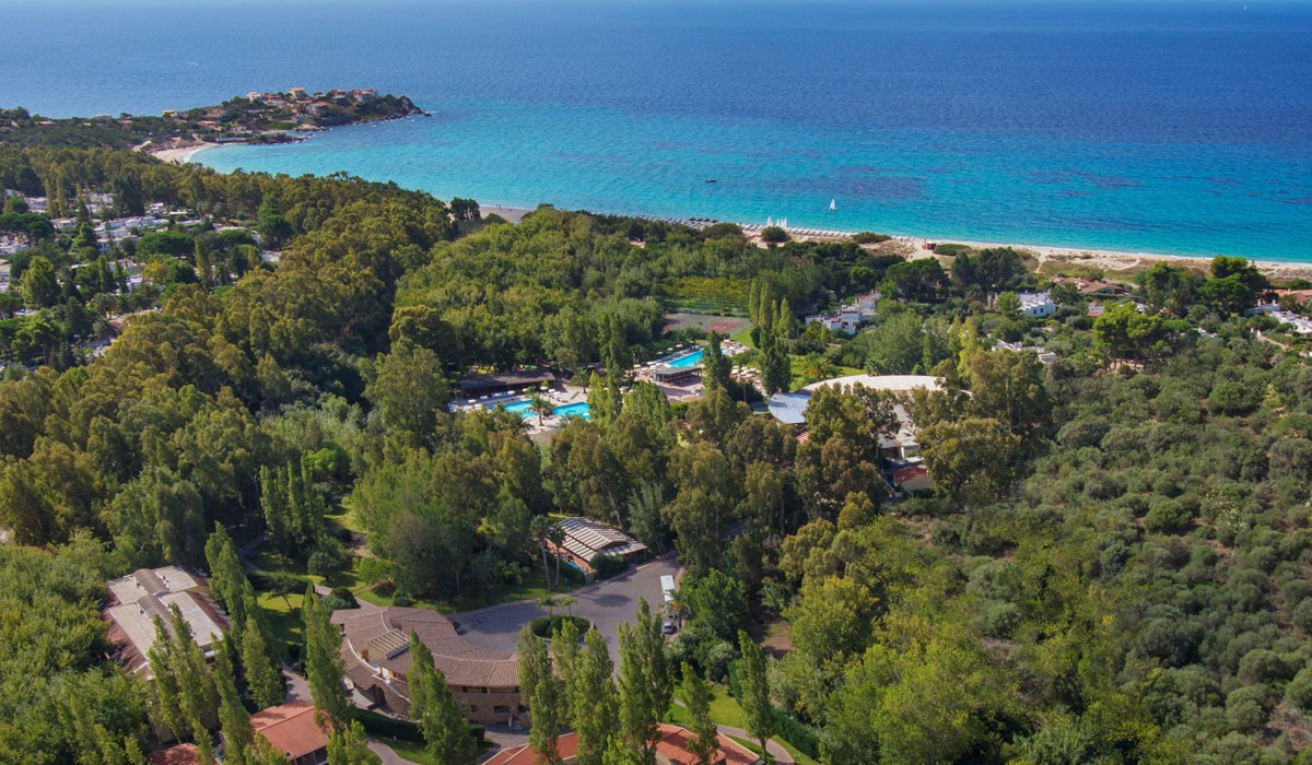 Calaserena Village