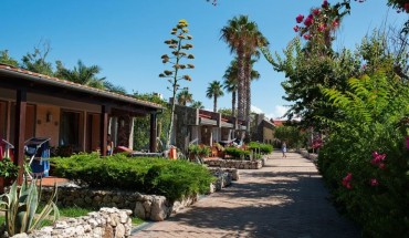 Le Mandrelle Beach Resort Le Mandrelle Beach Resort