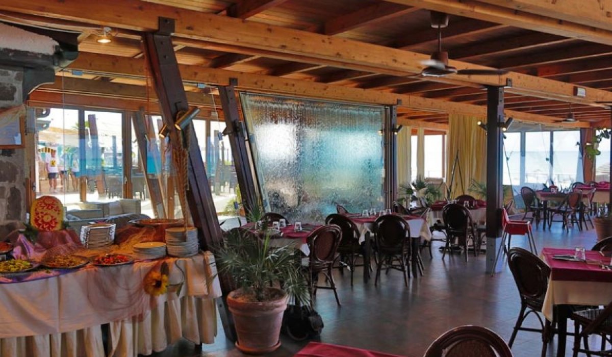Le Mandrelle Beach Resort