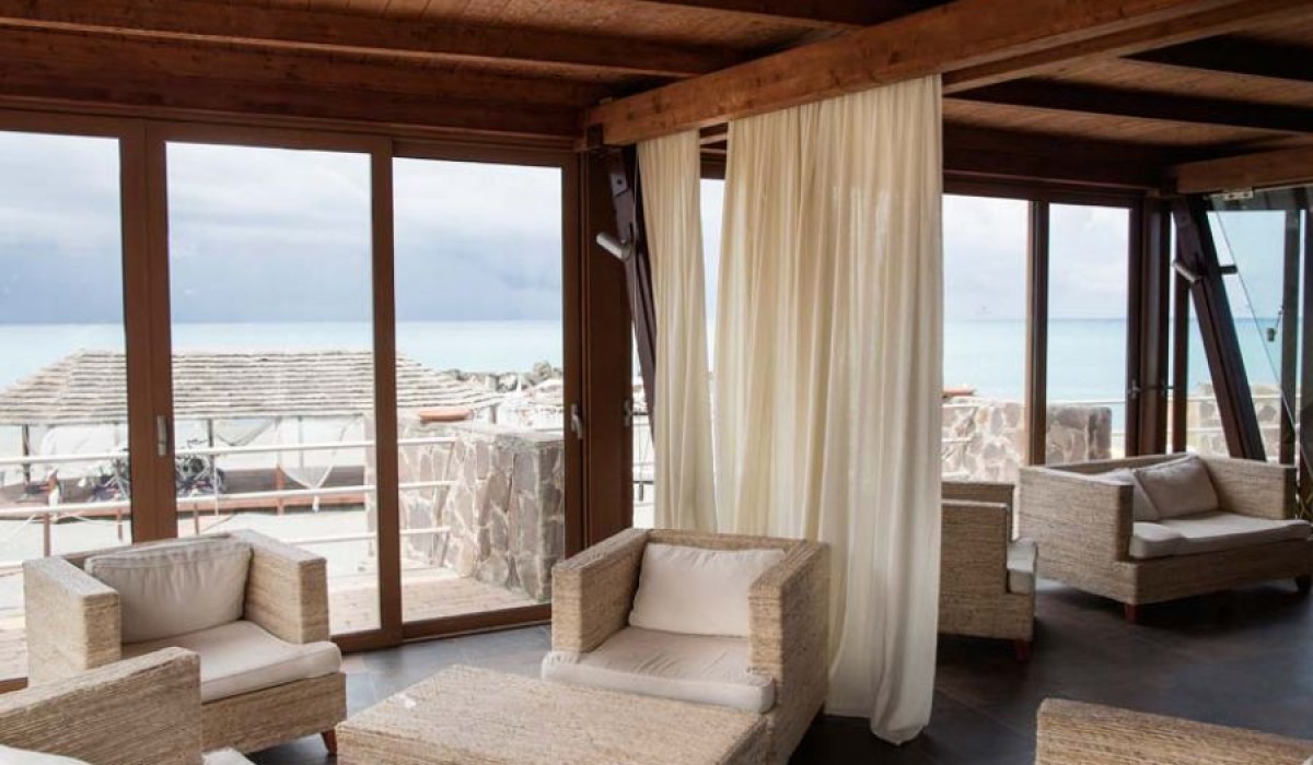 Le Mandrelle Beach Resort