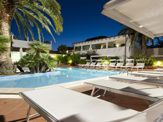 Ostuni Rosa Marina Resort - Immagine 1