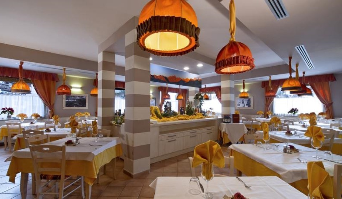 Hotel Piaz - Restaurant Hall