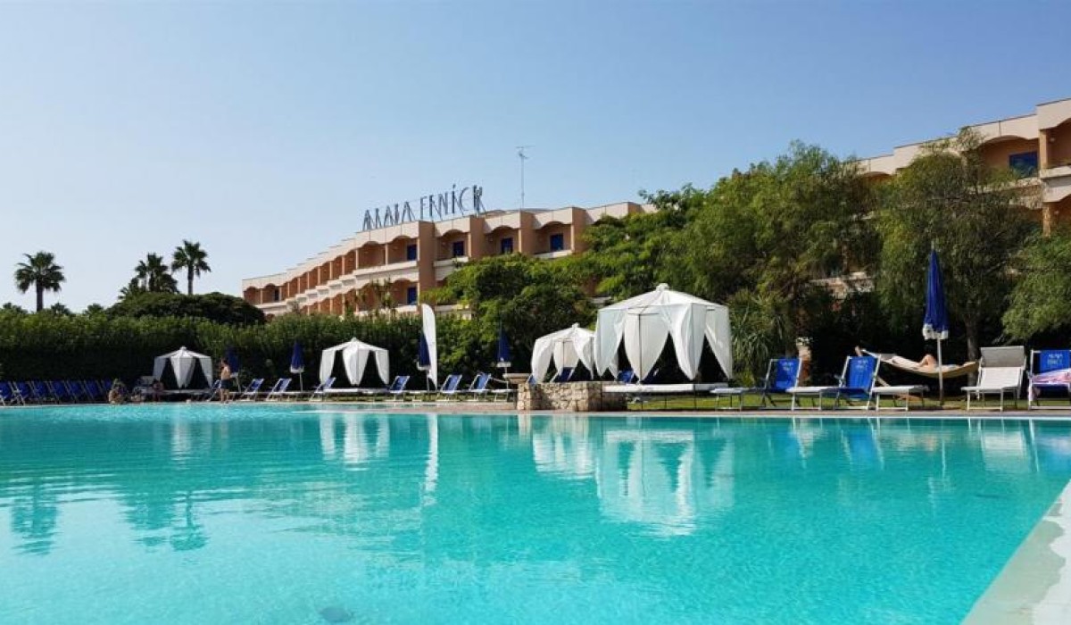 Araba Fenice Village