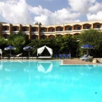 Araba Fenice Village