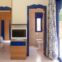 Araba Fenice Village