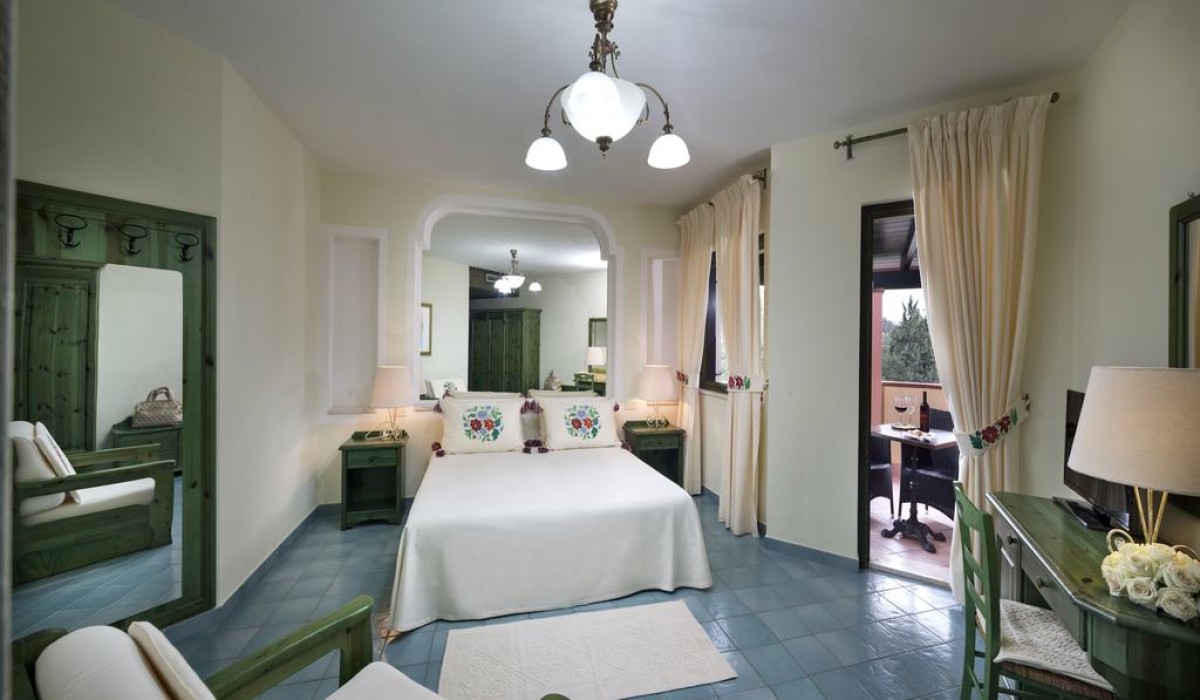 Cala Ginepro Hotel Resort