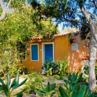 Bungalow Club Village