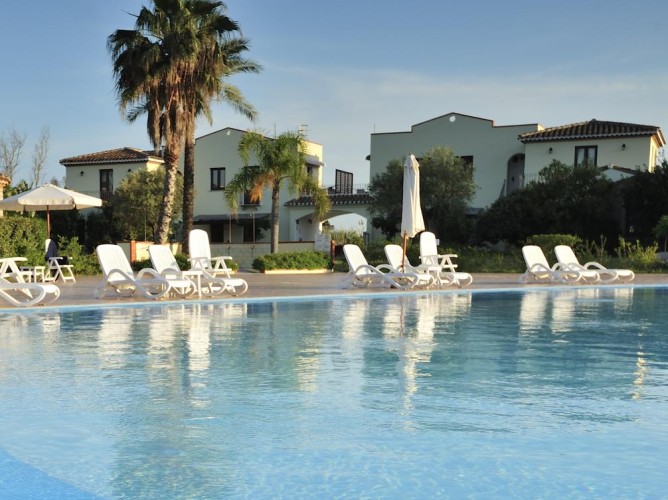 Marina Torre Navarrese Beach Resort - Marina Torre Navarrese Resort pool