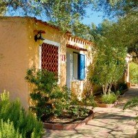 Bungalow Club Village