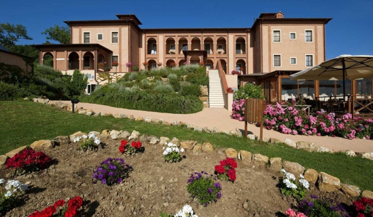 Saturnia Tuscany Hotel