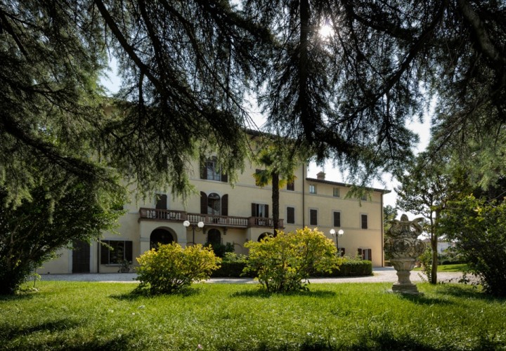 Alla Posta Dei Donini