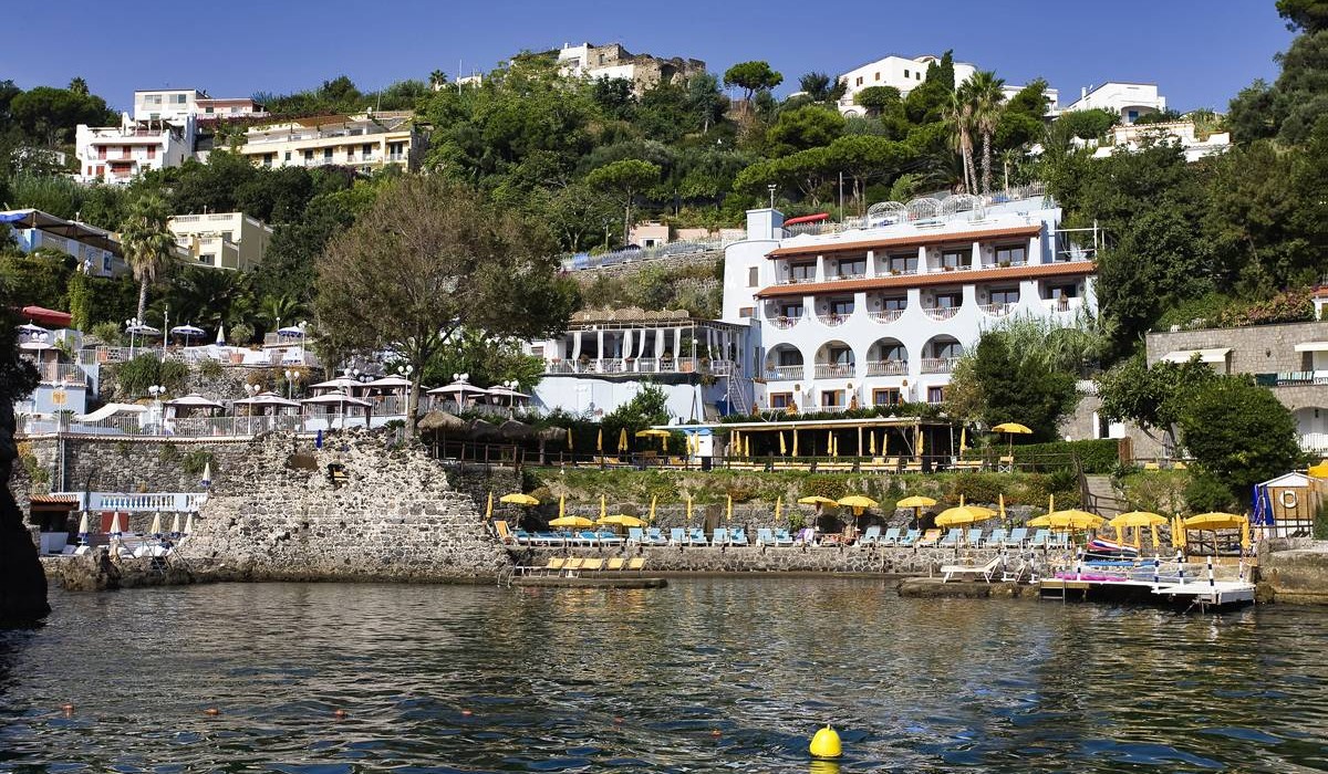 Strand Hotel Terme Delfini