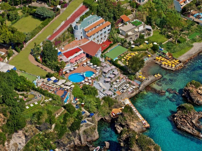 Strand Hotel Terme Delfini - Immagine 1