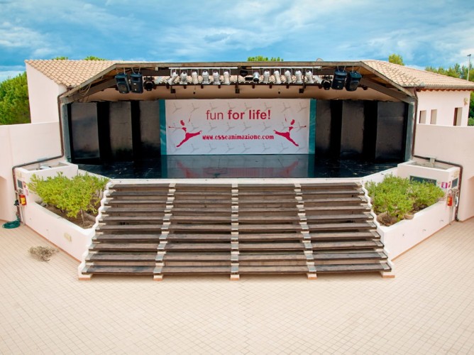 Club Esse Cala Gonone - Stage for evening shows