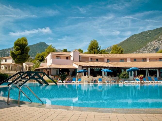 Club Esse Cala Gonone - Outdoor Open-Air Swimming Pool