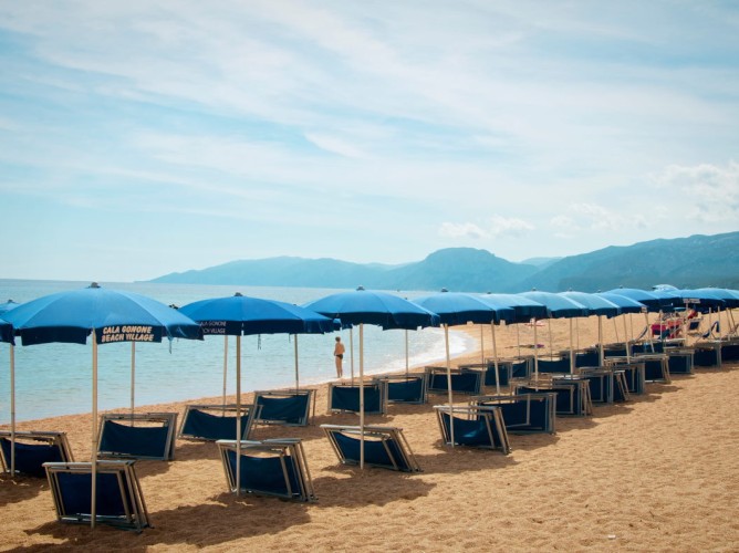 Club Esse Cala Gonone - Equipped beach of Cala Gonone