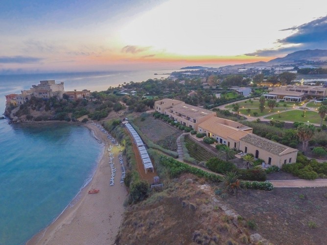 Falconara Resort - Immagine 1