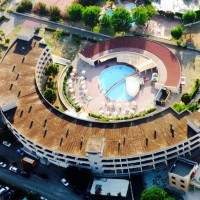 Meta Residence Hotel