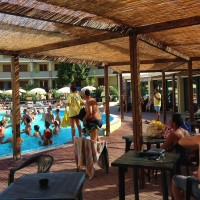 Meta Residence Hotel