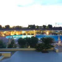 Meta Residence Hotel