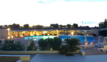 Meta Residence Hotel Meta Residence Hotel