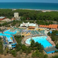 Albatros Village