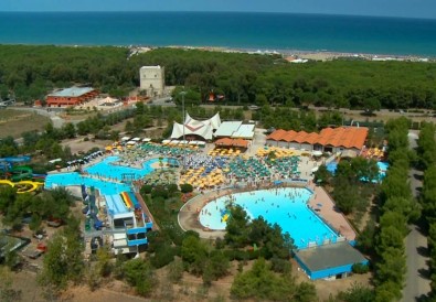Albatros Village
