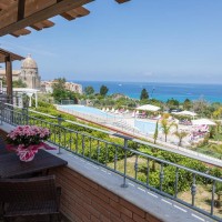 Sentitido Michelizia Tropea Resort