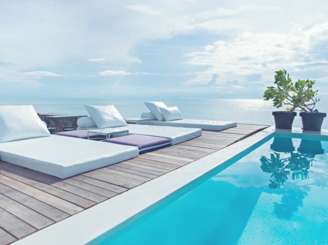 Formula Roulette Forever Summer - Forever Summer Resort by the pool
