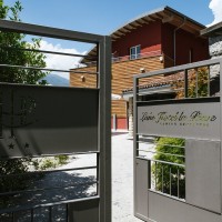 Lake Hotel La Pieve entrance gate