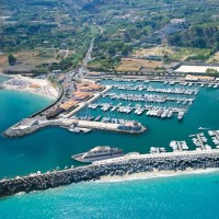 Hotel La Pineta the port