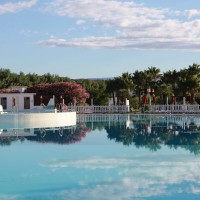 Club Esse Sunbeach particular lagoon pool