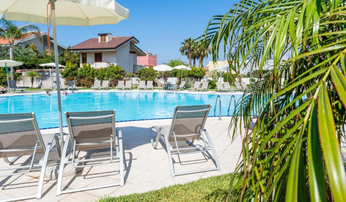 Capo Peloro Hotel