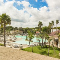 Barone di Mare view of the swimming pool and bar area