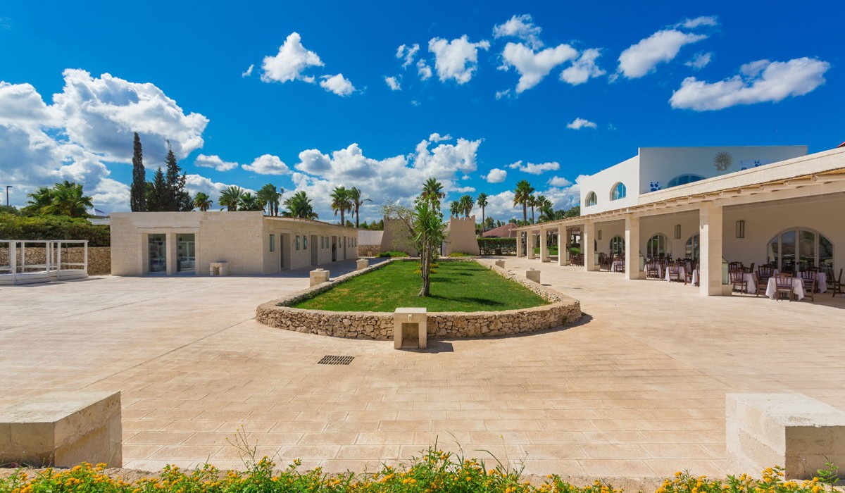 Futura Club Barone di Mare - Barone di Mare court and gardens