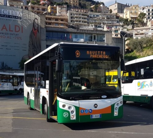Line Bus a Taormina