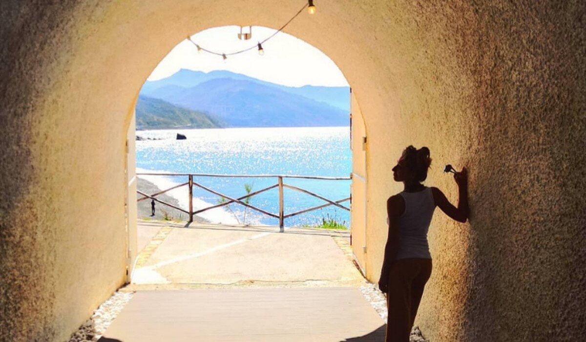 Mangia's Pollina Resort - beach access