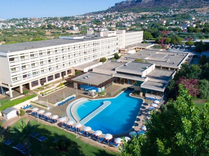 MClub Lipari - The Resort from Above
