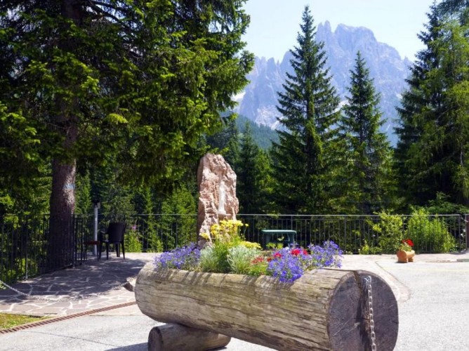 Hotel Fratazza - Natural glimpse from the outdoor terrace