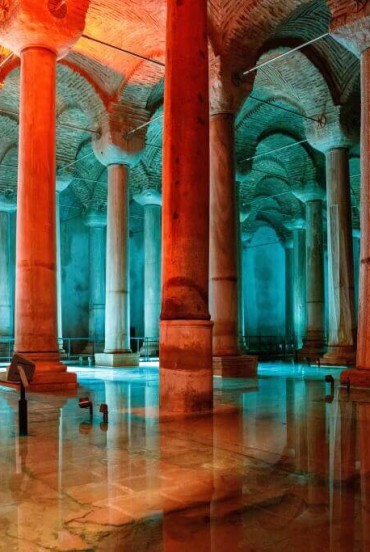 Basilica Cistern of Yerebatan in Istanbul 3