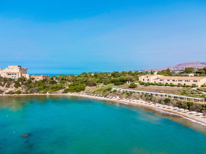 Falconara Resort - Privileged location of the property, just a few steps from the beach