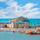 Pigeon Island is one of the most charming attractions in Kusadasi, Turkey. This beautiful island, connected to the mainland by a causeway, offers a panoramic walk among ancient walls, historic bastions, and well-maintained gardens