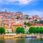 Vizită în centrul UNESCO și la Catedrala Santiago, destinația celebrelor rute Camino.
