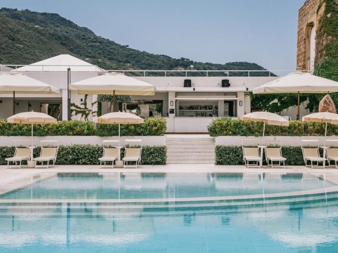Mangia's Pollina Resort - swimming pool
