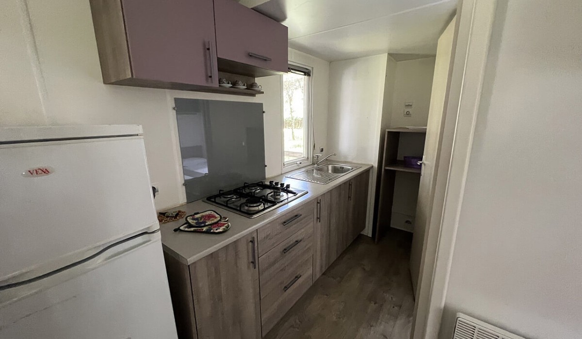 Batuca Village - mobile home kitchenette