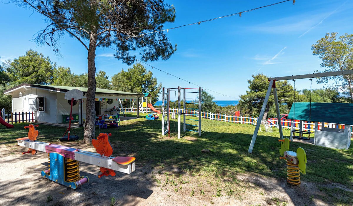Mangia's Pollina Resort - children's play area