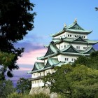 Nagoya Castle, a symbol of the city, stands out for its golden rooftops and elegant feudal architecture. It served as the residence of the Tokugawa shoguns during the Edo period.