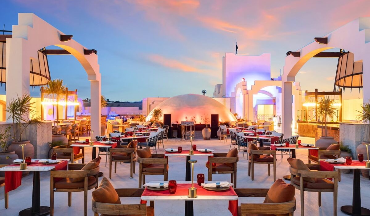 Swissôtel Sharm El Sheikh All Inclusive Collection - Sky Lounge & Bar is an exclusive adults-only venue with breathtaking panoramic views, offering refined Asian cuisine and sushi in an elegant and relaxing atmosphere.